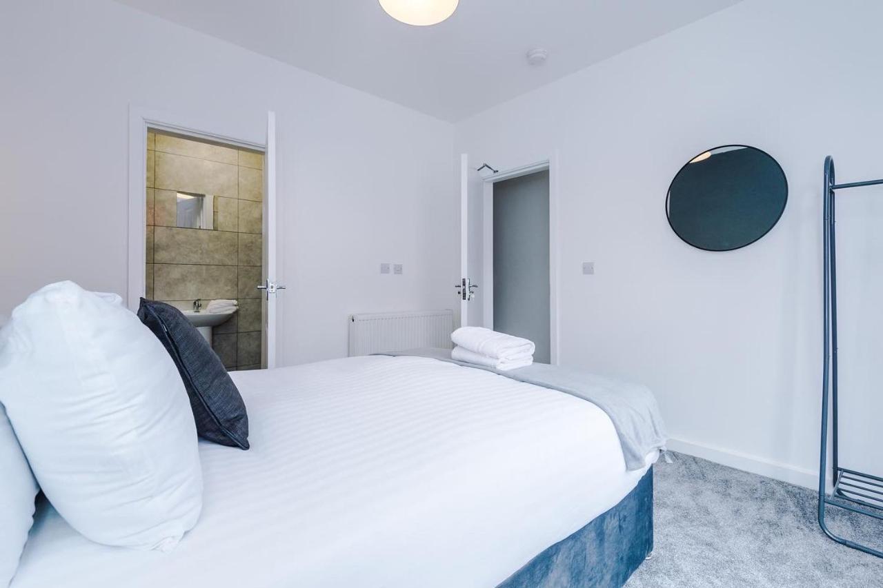 Cosy 3 Bed 3 Bath House - Central Liverpool -Self Check-In & Free Parking! Villa ภายนอก รูปภาพ