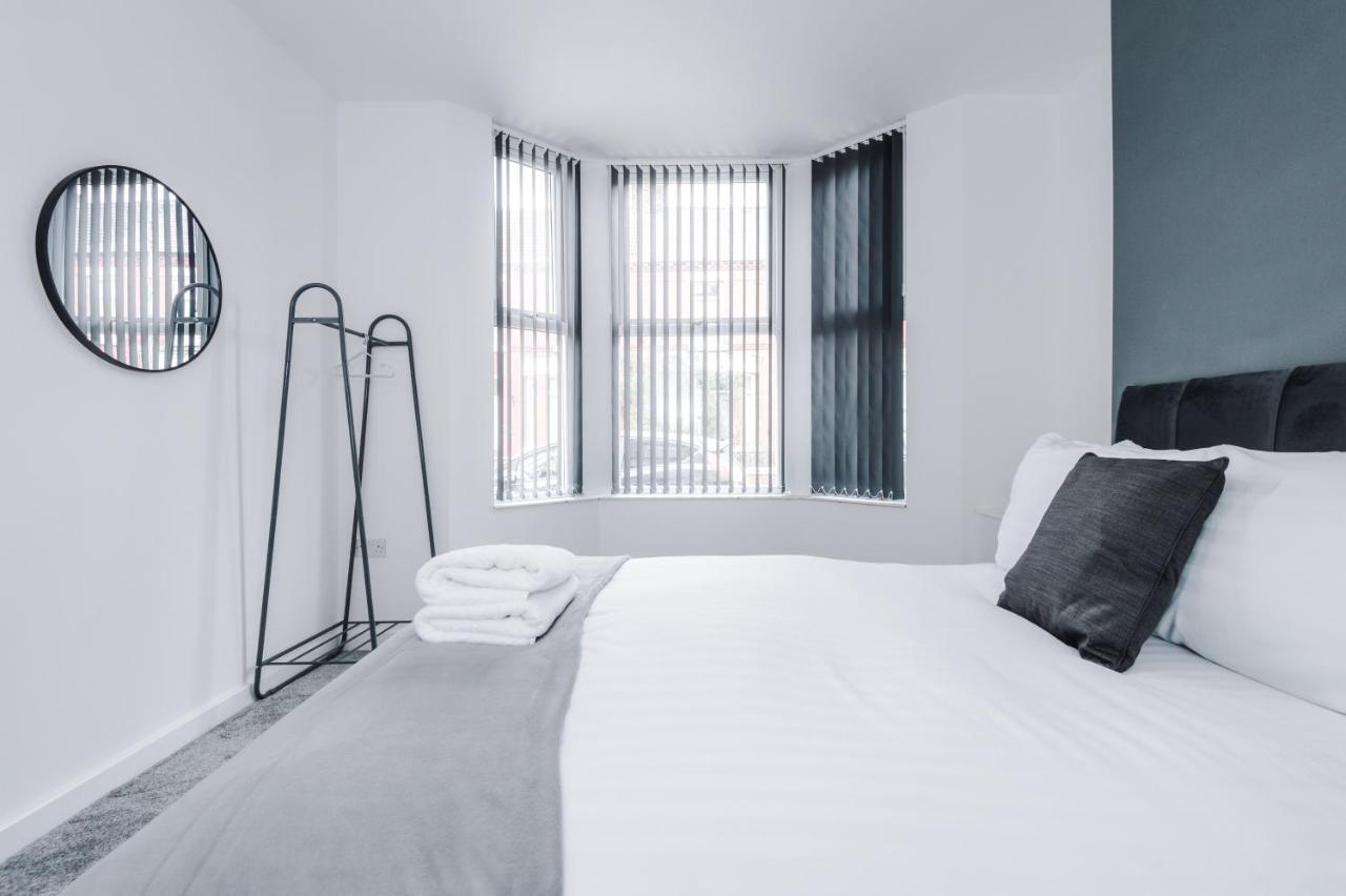 Cosy 3 Bed 3 Bath House - Central Liverpool -Self Check-In & Free Parking! Villa ภายนอก รูปภาพ